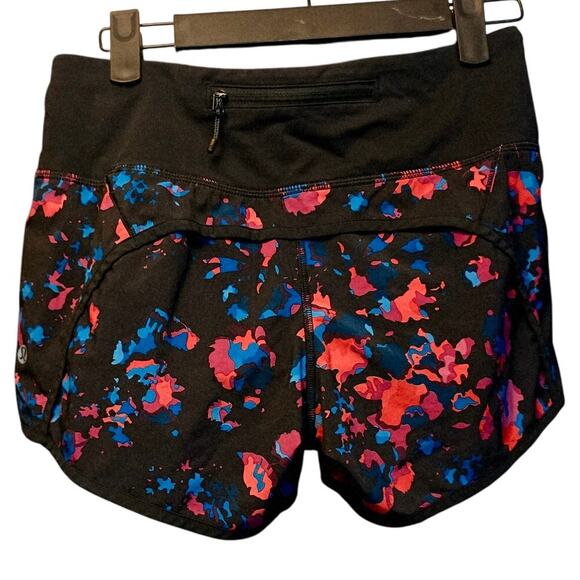 Lululemon running shorts size 2 - Picture 2 of 5